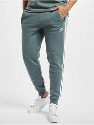 Fc bayern münchen tiro präsentationshose. Adidas Originals Herren Jogginghose 3 Stripes In Blau 801816