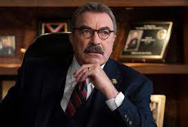 Blue Bloods Recap Season 11 Episode 1 Spoiler Comes To Dinner Tvline