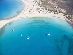 Cei care vor sa se ascunda de lume pot alege cu incredere plaja estica, mult mai linistita si mai retrasa. Top 10 Cele Mai Apreciate Plaje Din Grecia Blog Dertour