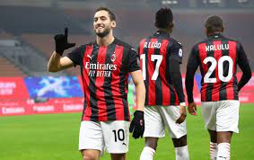 Guiño de çalhanoglu al galatasaray. Ac Milan No Closer To Reaching Contract Renewal With Calhanoglu Forza Italian Football