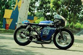 Aksi sliding road race rx king sirkuit bangkinang 2019_____like, comment, share & subscribe cameras son. Yamaha Rx King 135 Cafe Racer Bikebound