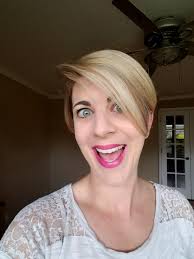 Only Ice Spice could make 2003 feel brand new 😍 We love a pink hair  moment. Is this a yay or nah for you?