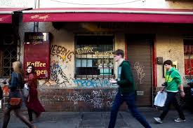 Kaffee Burger Schonhauser Allee Sud Berlin Broadway Shows Kaffee Broadway Show Signs