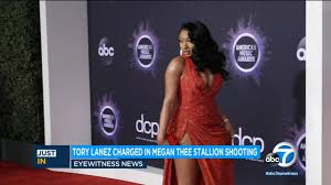 Woman, 23, given six doses of pfizer vaccine after being injected with whole vial. Megan Thee Stallion Shooting Rap Artist Tory Lanez Charged With Shooting Singer S Feet At Party Abc13 Houston