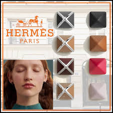 上品でエレガントな印象に♪】CHANEL チョーカー CCマーク