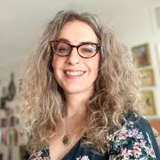 Erin Deese's Instagram, Twitter & Facebook