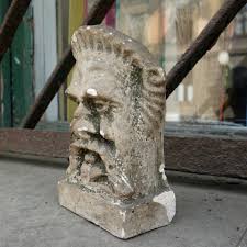 Maszkaron lub maskaron (z wł. Stary Kufer Pozdro Z Sukiennic Maszkaron Z Gipsu Facebook