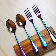 Sendok garpu set alat makan tanica 25 pcs dengan spesifikasi merupakan set alat makan berbahan prime grade stainless steel yang terdiri dari 6 pcs sendok makan, 6 pcs garpu makan, 6 pcs sendok teh, 6 pcs garpu kue, dan 1 pcs rak penyangga. Jual Sendok Garpu Set Rainbow Runan Store
