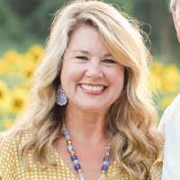 Caroline Brazell's Instagram, Twitter & Facebook