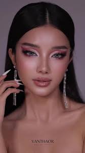 Ashley! LOOK AT ME!!! Nhìn chuỵ đi mấy cưng 🥵 ai chơi lại chuỵ __________  𝐕𝐀𝐍𝐓𝐇𝐀𝐎𝐑 𝐌𝐀𝐊𝐄 𝐔𝐏 ƯU ĐÃI 5%