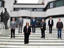 Fully detailed info on hotel haus st.ulrich augsburg, according to visitor opinions, phone, address, users videoreports, hotel haus st.ulrich hotel the hotel haus st.ulrich in augsburg, germany situated kappelberg 1 can be contacted by phone +49 (0)821 31520 or fax +49 (0)821 3152263. Aufarbeitungskommission Nimmt Arbeit Auf Bistum Augsburg