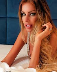 Attacco hacker a Veronica Graf, chiesti 7mila dollari per ridarle  Instagram: «Non ho ceduto e ho vinto»