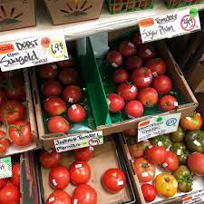 Check spelling or type a new query. Japanese Momotaro Tomatoes Information And Facts