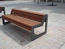 The clear design means it can adapt to any of its many uses on the table or besides the bed. Bank Mobel Wikipedia