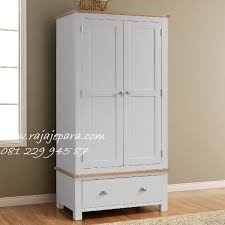 Setidaknya usahakan terdapat minimal 2 (dua) kabinet atau. Lemari Pakaian Anak 2 Pintu Minimalis Rajajepara Com