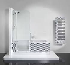 Badewanne Und Dusche In Einem Oder Badewanne Mit Brause Badewanne Mit Dusche Dusche Moderne Dusche