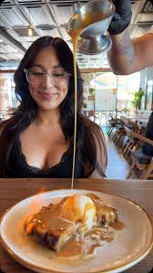 Brunch & dinner at @vacabrunch , 7 am