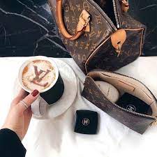 One Fashion Coffee On Instagram Coffe With Louisvuitton All Credit Kate Lvck Louis Vuitton Louis Vuitton Collection Luxury Purses