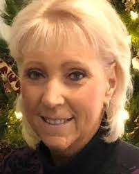 Molly Wolf's Instagram, Twitter & Facebook