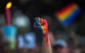 Este 28 de junio, cuando se celebra el día internacional del orgullo lgbt, el presidente (e) de venezuela, juan guaidó emitió un mensaje de respaldo y solidaridad para las personas pertenecientes a esta comunidad. Junio Es El Mes Del Orgullo Lgbt Diario El Termometro