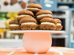 Pumpkin Whoopie Pies Recipe Pumpkin Whoopie Pies Desserts Whoopie Pies