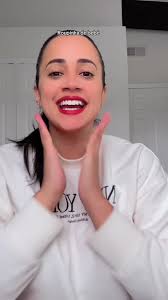 Ganhei uma sacola com roupinhas de bebê