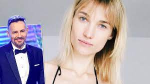 Krzysztof ibisz i jego żona, joanna kudzbalska opublikowali na swoich profilach w mediach społecznościowych zdjęcie z ceremonii ślubnej.wpatrzeni w siebie zakochani prezentują na nim obrączki. Narzeczona Ibisza Joanna Kudzbalska W Odwaznej Sesji Zdjeciowej