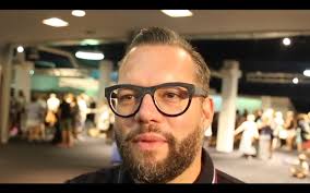 Alex Agnew over zijn stemmenwerk in 'Pluisje' en andere films van Ives  Agemans