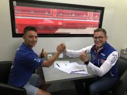 Juli 2001 in bulle, kanton freiburg) ist ein schweizer motorradrennfahrer. Jason Dupasquier Va Debuter En Moto3 La Liberte