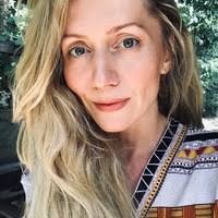 PDF) A (post)Feminist Reading of Lorrie Moore's “You're Ugly, Too” and  Other Selected Fiction