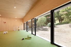 Eichgraben bietet seinen gästen einen über rund 40km langen höhenwanderweg rund um den ort. House Eichgraben Franz Architekten Archdaily