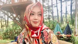 Saat dihubungi awak media, manajer rina gunawan, evi margarhetna membenarakan kabar duka tersebut. Xylbiwxpuzpafm