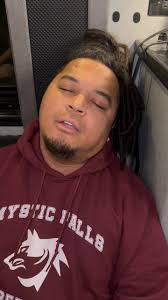 Do you ever wonder how your favorite artists come up with the melodies for  their music?? Well, here's one way that I come up with melodies for  @seventhdayslumber (and @officialmagdalenerose when she