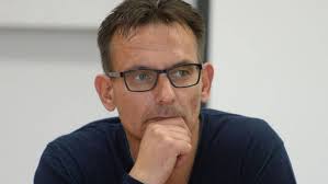 Manager Michael Born wehrt sich gegen Panikmache