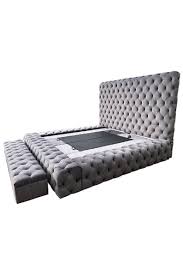 Anyone who has slept on a king bed can attest that those extra centimetres of width when compared to even a queen size bed feel like far more than the numbers suggest. Pin On Decoracion De Hogar