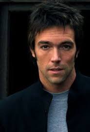 Celebrities with middle name: Kenneth