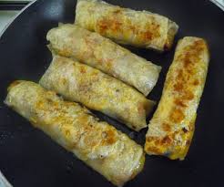Nems Au Poulet Miel Et Curry Ou Comment Utiliser Un Reste De Poulet Recettes De Cuisine Restes De Poulet Roti Restes De Poulet
