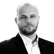 Daniel Suchecki's Instagram, Twitter & Facebook