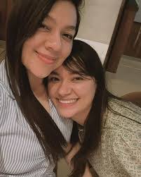 Dalila Paredes's Instagram, Twitter & Facebook