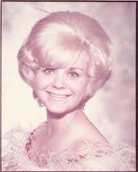 Sherri Graf's Instagram, Twitter & Facebook