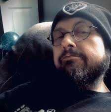 Screaming Trees bassist Van Conner dead at 55 after battle with pneumonia