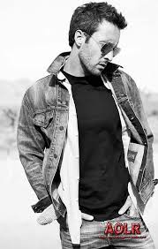 Pin By Li Do On Alex O Loughlin Brainiac Or Sunnies Alex O Loughlin Hawaii Five O Famous Men