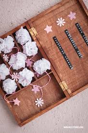 Ob es nun darum geht die augen durch lidschatten zu betonen, die wimpern länger wirken zu lassen oder der haut etwas mehr teint zu verleihen, für hierfür gibt es allerdings hilfsmittel: Teebeutel Selber Machen Ohne Nahen Diy Nicest Things