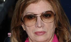 Condotto da iva zanicchi, fu la versione del programma in onda nella prima serata del mercoledì su canale 5 nell'estate 1989, per dieci settimane; Ok Il Prezzo E Giusto Torna In Tv Popcorn Tv