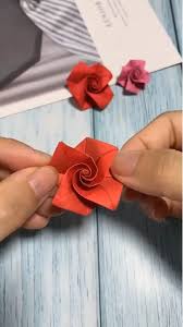 Diy Paper Origami Rose Video En 2020 Manualidades Manualidades Escolares Manualidades Creativas