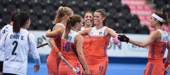 Eva de goede en lidewij welten hebben vrijdag dankzij de olympische titel van de hockeysters het record van anky van grunsven geëvenaard. Lidewij Welten En Eva De Goede Eigenlijk Zijn We Door Het Hockey Voor De Rest Van Ons Leven Verpest De Volkskrant