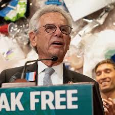 Break Free From Plastic Pollution Act debuts in Congress, instigating  packaging EPR debate