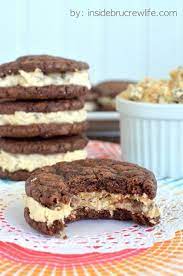 Reese S White Chocolate Brownie Whoopie Pies Brownie Cookies Filled With A White Chocolate Reese S Frosting White Chocolate Brownies Eat Dessert Whoopie Pies