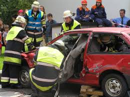 Batterie Abklemmen Bei Verkehrsunfall Feuerwehrleben De