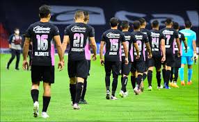 Las defensas de pumas y cruz azul son analizadas por iván zamorano. Cruz Azul Fans Explode Against Izzi Archyde